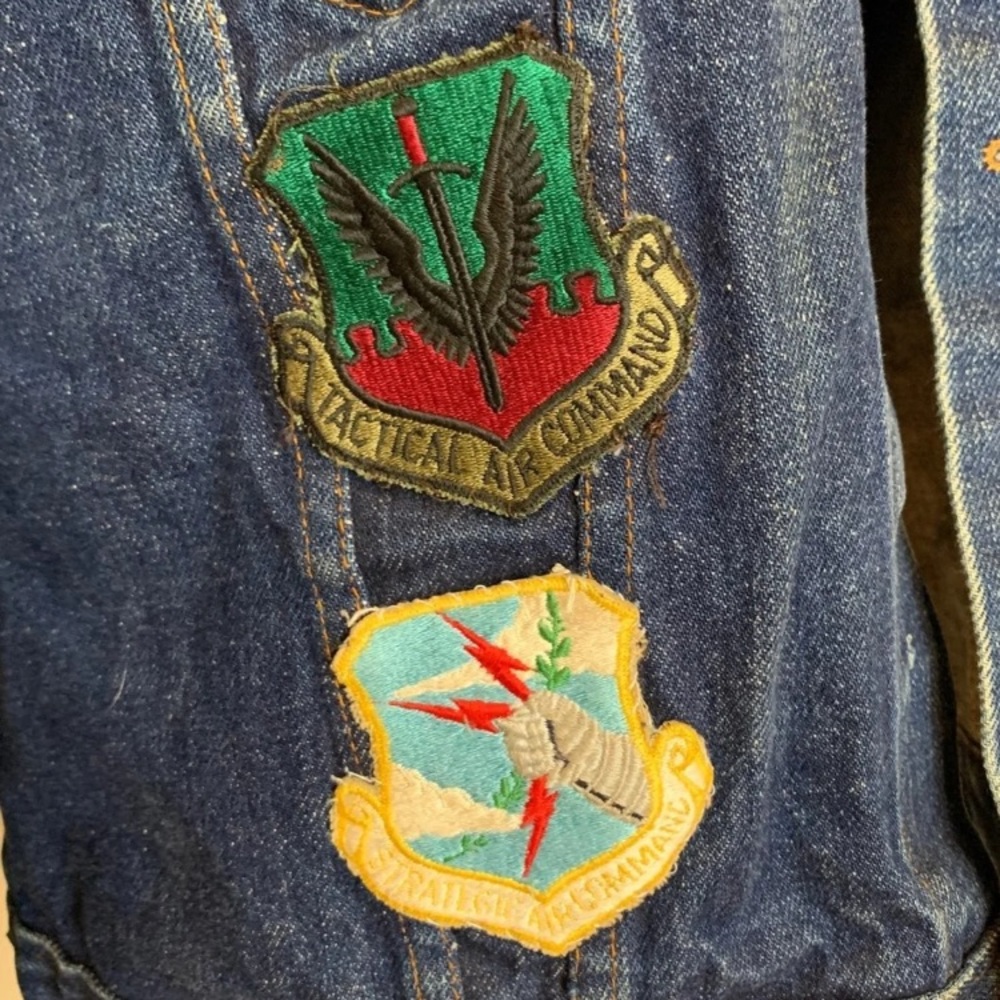 Jean jacket - Picture 11 of 11